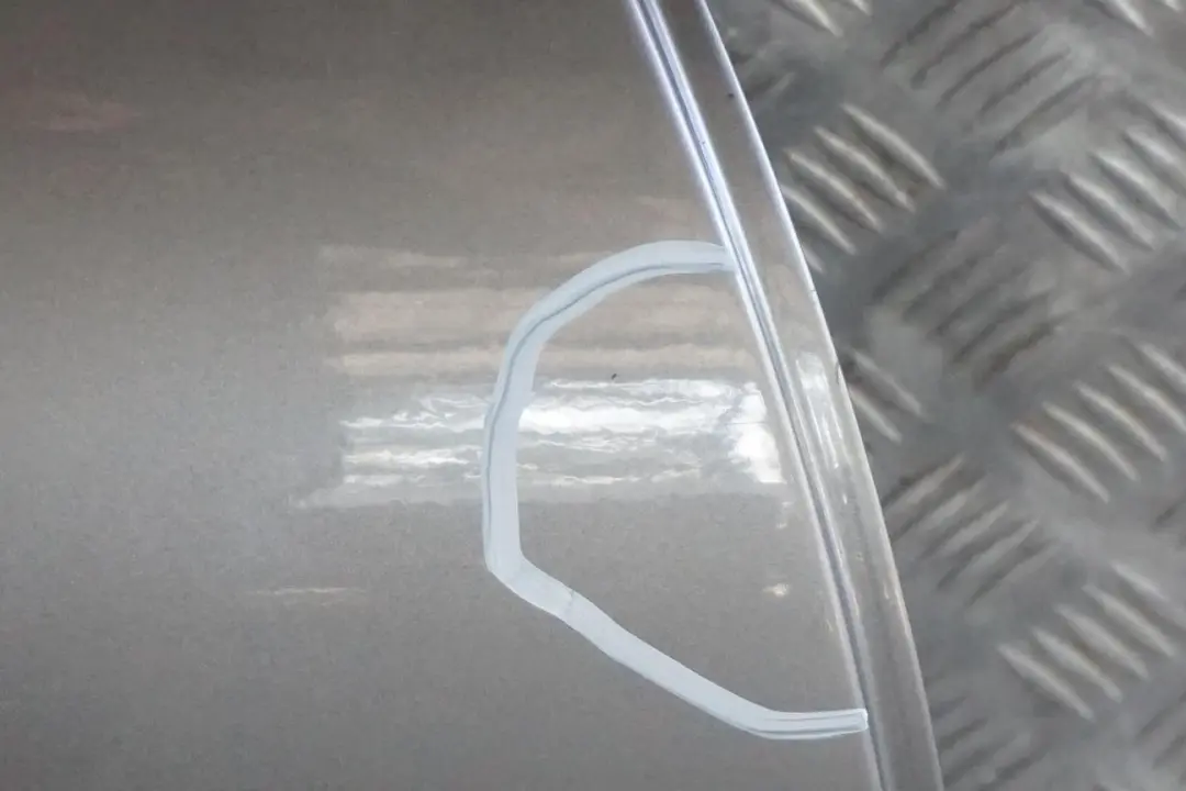 Beifahrer Tür Hinten Rechts Sterlinggrau Grau Metallic - 472 für BMW 7 er E65 1 mit Teilenummer 7202084 BMW 7 er E65 1 Beifahrer Tür Hinten Rechts Sterlinggrau Grau Metallic - 472 - SKU 7202084-STG - Teilenummer 7202084