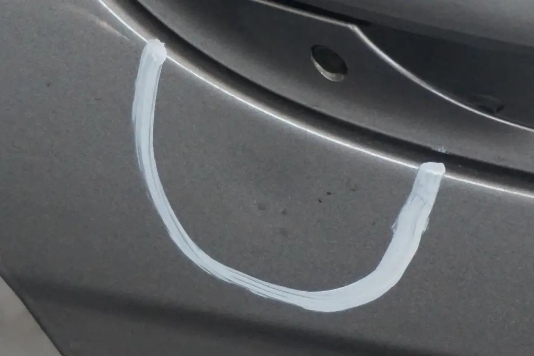 Beifahrer Tür Hinten Rechts Sterlinggrau Grau Metallic - 472 für BMW 7 er E65 1 mit Teilenummer 7202084 BMW 7 er E65 1 Beifahrer Tür Hinten Rechts Sterlinggrau Grau Metallic - 472 - SKU 7202084-STG - Teilenummer 7202084