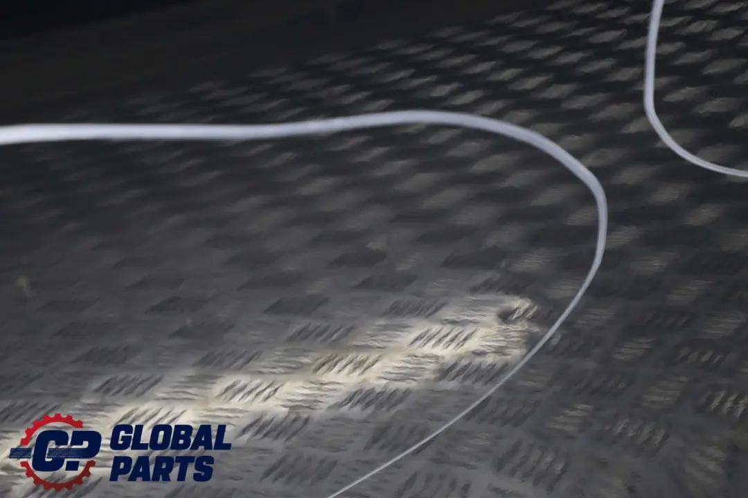 Tür Vorne Rechts Carbonschwarz Carbon Schwarz - 416 für BMW 5 E60 E61 4 Touring mit Teilenummer 7202340 BMW 5 E60 E61 4 Touring Tür Vorne Rechts Carbonschwarz Carbon Schwarz - 416 - SKU 7202340-CAR4 - Teilenummer 7202340