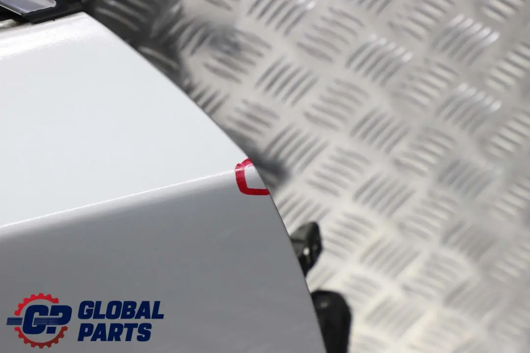 Porta Anteriore Destra Argento-Titanio Argento - per BMW E60 E61 LCI 8 con numero di parte 7202340 BMW E60 E61 LCI 8 Porta Anteriore Destra Argento-Titanio Argento - - SKU 7202340-TS8 - Numero di parte 7202340