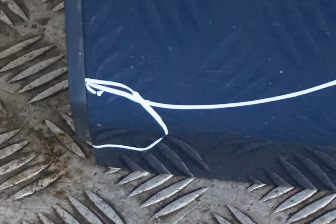 Drzwi lewe tylne tył mysticblau A07 do BMW E60 o numerze 7202341 BMW E60 Drzwi lewe tylne tył mysticblau A07 - SKU 7202341-MYS - Numer Części 7202341