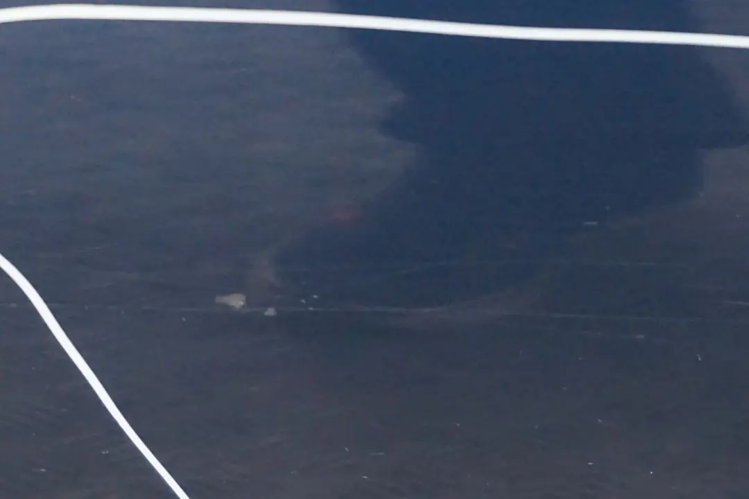 BMW E60 LCI Lato Porta Posteriore Sinistra Blu Mistico Blu Metallizzato - SKU 7202341-MYS - Numero di parte 7202341