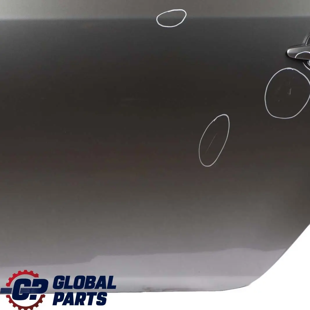 Drzwi lewe tylne tył silbergrau A08 do BMW E60 o numerze 7202341 BMW E60 Drzwi lewe tylne tył silbergrau A08 - SKU 7202341-SBG - Numer Części 7202341