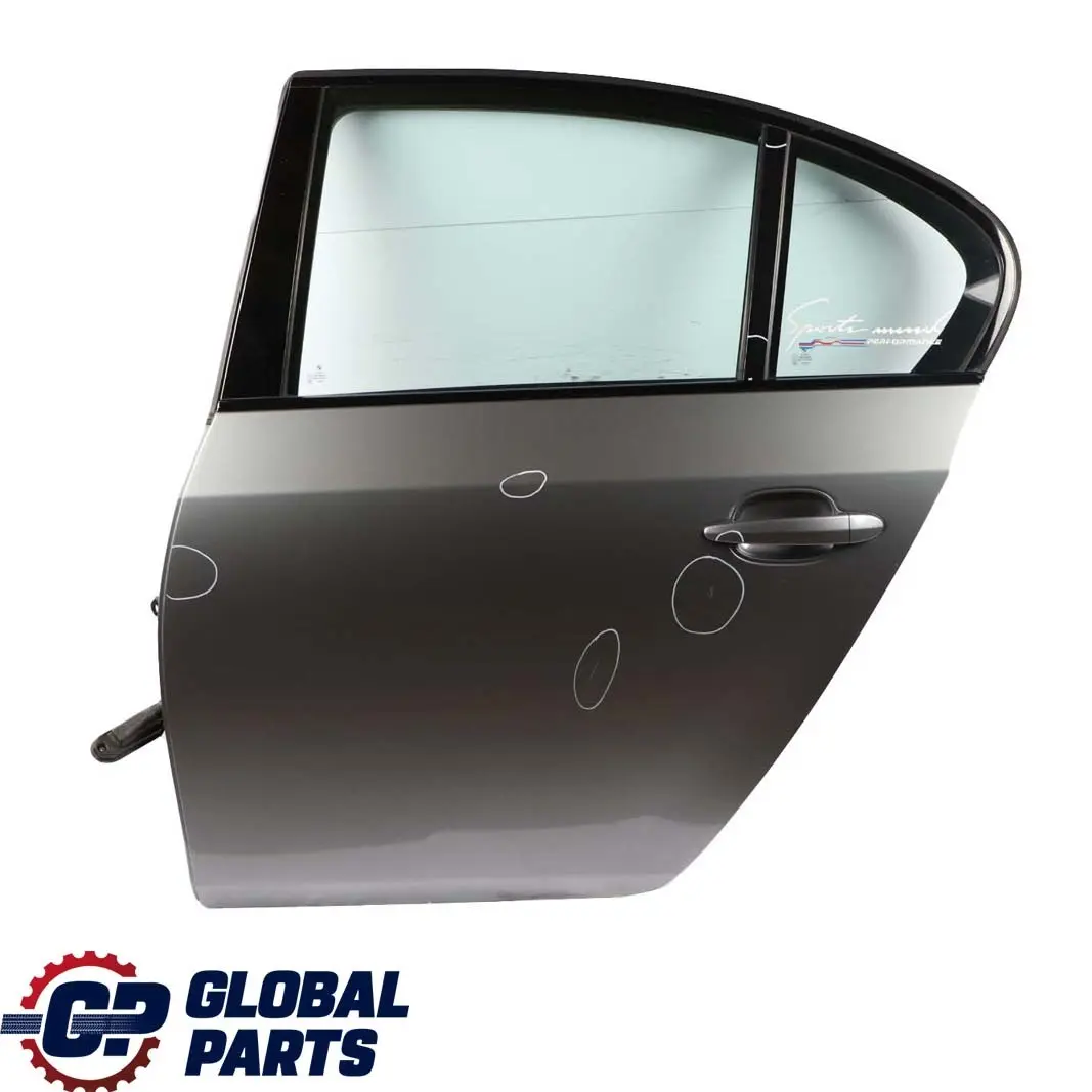 Drzwi lewe tylne tył silbergrau A08 do BMW E60 o numerze 7202341 BMW E60 Drzwi lewe tylne tył silbergrau A08 - SKU 7202341-SBG - Numer Części 7202341