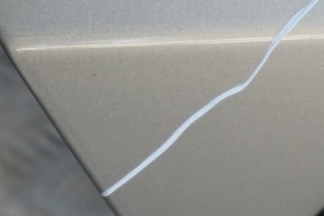 GenuineBMW E60 E60N Puerta Trasera Derecha Bronce Platinado - A53 para con número de pieza 7202342 GenuineBMW E60 E60N Puerta Trasera Derecha Bronce Platinado - A53 - SKU 7202342-PB - Número de pieza 7202342