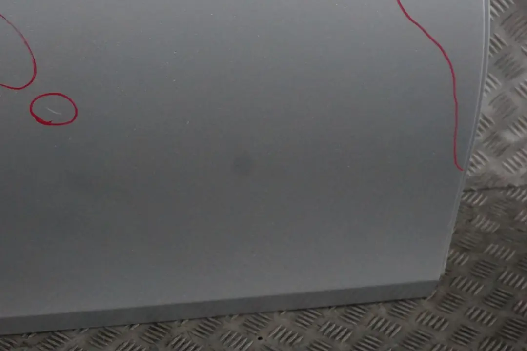 Beifahrer Tür hinten rechts Titansilber Silber Metallic 354 für BMW 5 er E60 LCI 3 mit Teilenummer 7202342 BMW 5 er E60 LCI 3 Beifahrer Tür hinten rechts Titansilber Silber Metallic 354 - SKU 7202342-TS3 - Teilenummer 7202342