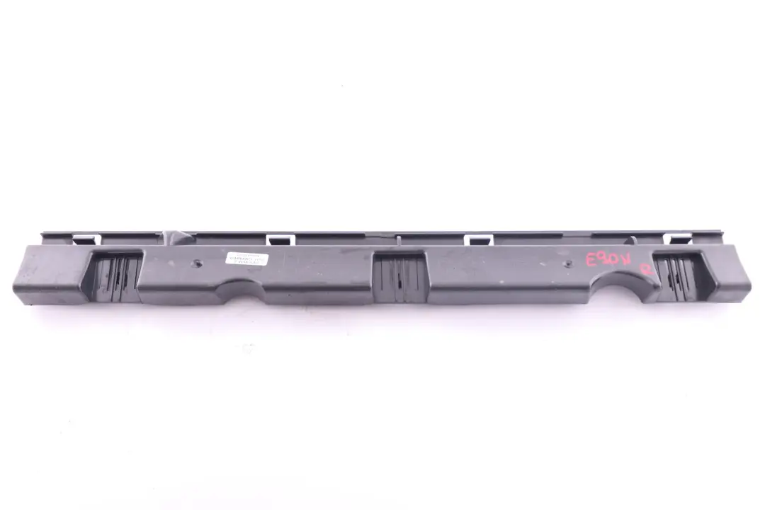 BMW E90N E91N Osłona listwa mocowanie progu prawa - SKU 7202658 - Numer Części 7202658