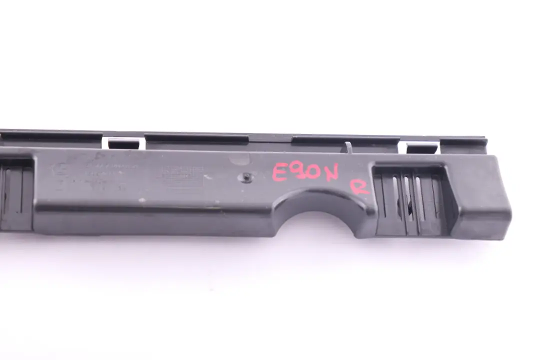 BMW E90N E91N Osłona listwa mocowanie progu prawa - SKU 7202658 - Numer Części 7202658