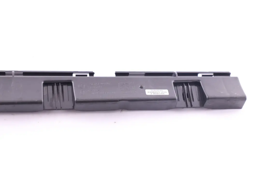 Right door sill holding strip R3 O/S to BMW 3 Series E90 E91 LCI with Part number 51777202660 BMW 3 Series E90 E91 LCI Right door sill holding strip R3 O/S - SKU 7202660 - Part number 51777202660