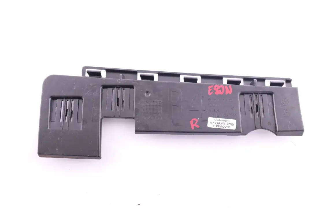 Tira De sujecion del umbral De La puerta derecha R4 para BMW E90 E91 LCI con número de pieza 7202662 BMW E90 E91 LCI Tira De sujecion del umbral De La puerta derecha R4 - SKU 7202662-1 - Número de pieza 7202662