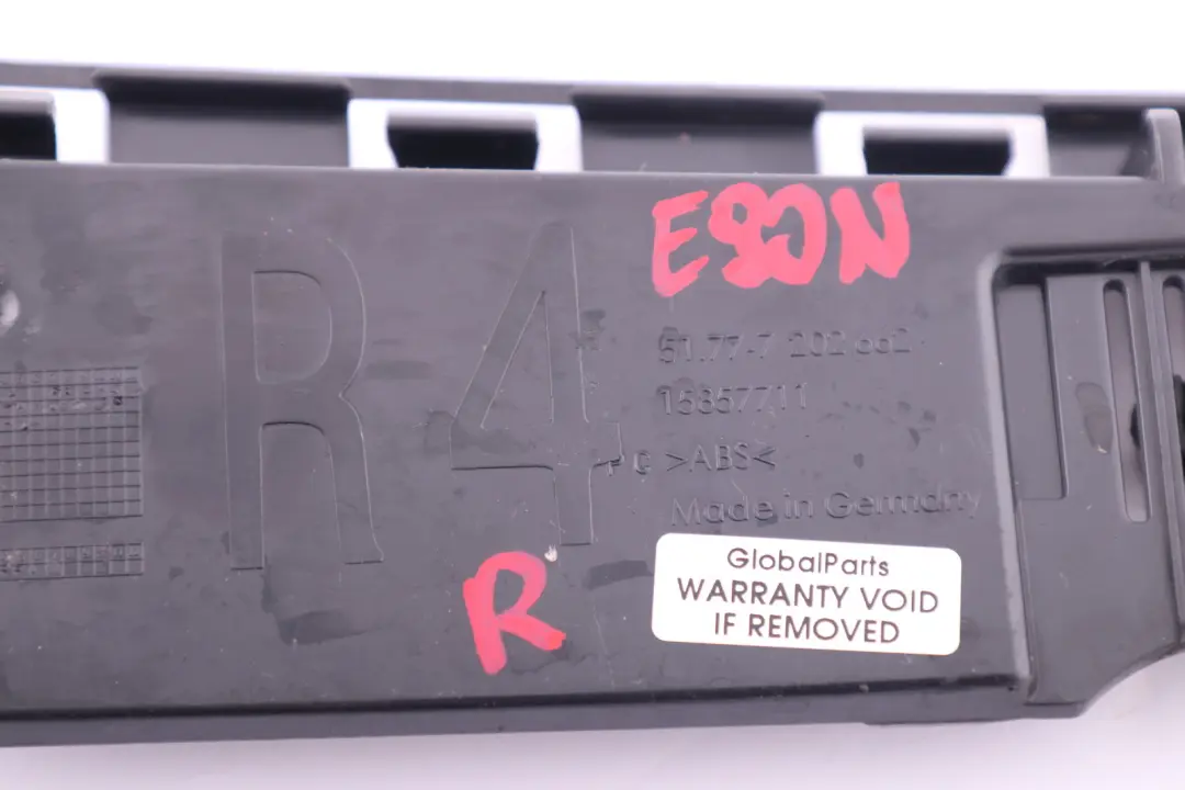 Right Door Sill Holding Strip R4 O/S to BMW E90 E91 LCI with Part number 7202662 BMW E90 E91 LCI Right Door Sill Holding Strip R4 O/S - SKU 7202662-1 - Part number 7202662