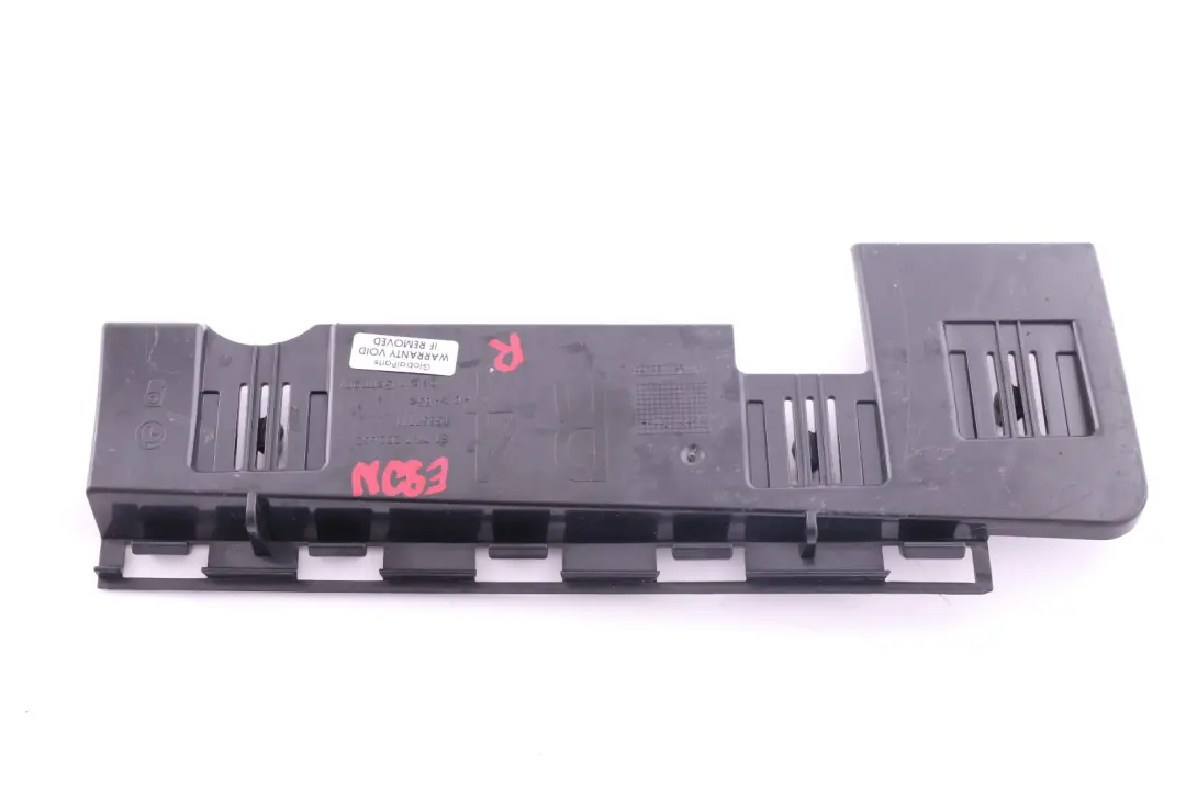 Set Halteleisten Destra 51777224456 7224456 per BMW E90 E91 LCI con numero di parte 7202662 BMW E90 E91 LCI Set Halteleisten Destra 51777224456 7224456 - SKU 7202662-1 - Numero di parte 7202662