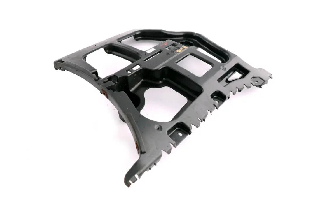 Guide Pour Pare-Chocs Arrière Côté Droit pour BMW E90N LCI à propos du numéro de pièce 51127202668 BMW E90N LCI Guide Pour Pare-Chocs Arrière Côté Droit - SKU 7202668 - Numéro de pièce 51127202668