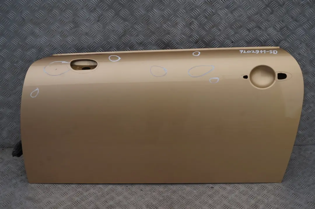 Front Left Door N/S Solid Gold Metallic - 859 to Mini Cooper R50 R52 R53 with Part number 7202911 Mini Cooper R50 R52 R53 Front Left Door N/S Solid Gold Metallic - 859 - SKU 7202911-SD - Part number 7202911