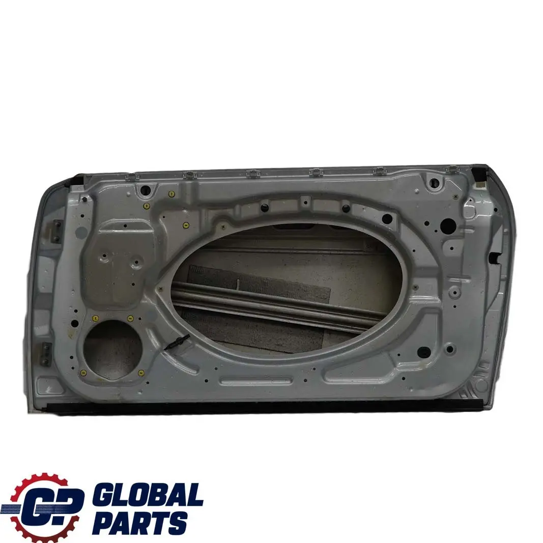Front Right Door O/S Pure Silver Metallic - 900 to Mini Cooper R50 R52 R53 6 with Part number 7202912 Mini Cooper R50 R52 R53 6 Front Right Door O/S Pure Silver Metallic - 900 - SKU 7202912-PS6 - Part number 7202912