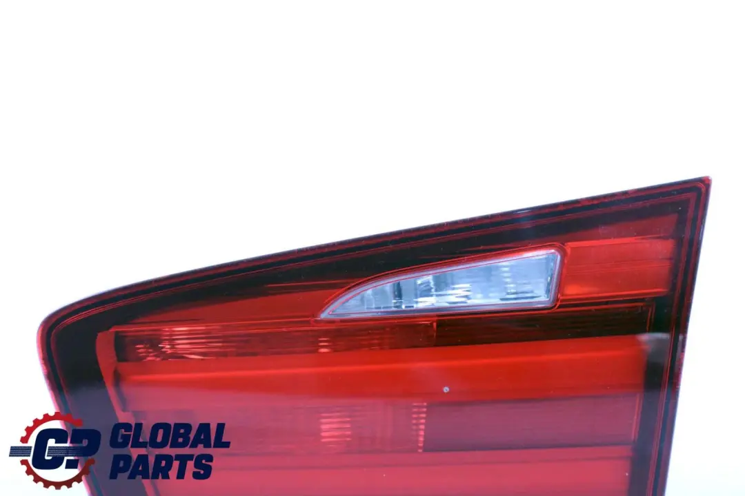 Feu Arrière Droit Dans Le Couvercle Du Coffre À Bagages pour BMW F11 à propos du numéro de pièce 7203228 BMW F11 Feu Arrière Droit Dans Le Couvercle Du Coffre À Bagages - SKU 7203228 - Numéro de pièce 7203228