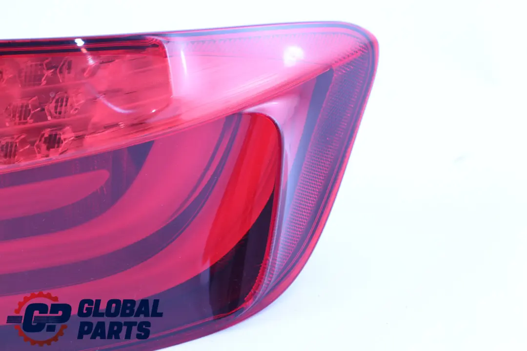 Lampa Prawa Tylna Światło Reflektor Prawy Tył do BMW F10 o numerze 7203230 BMW F10 Lampa Prawa Tylna Światło Reflektor Prawy Tył - SKU 7203230 - Numer Części 7203230