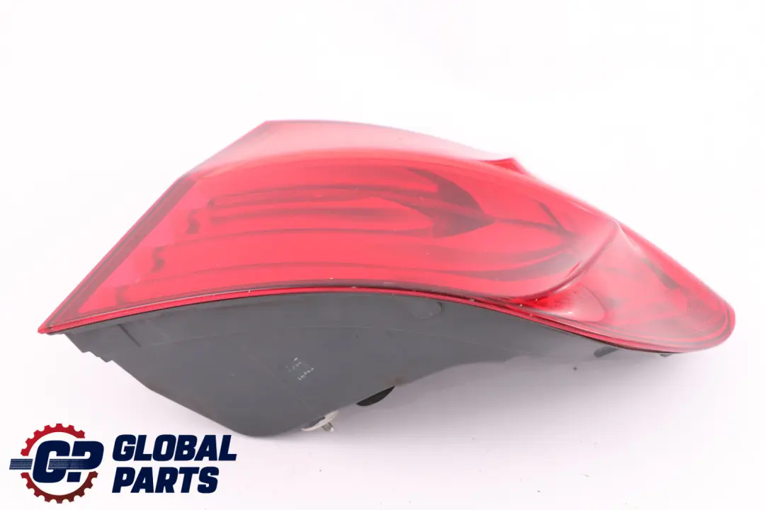 Luz En El Panel Lateral Trasero Derecho para BMW F10 con número de pieza 7203230 BMW F10 Luz En El Panel Lateral Trasero Derecho - SKU 7203230 - Número de pieza 7203230