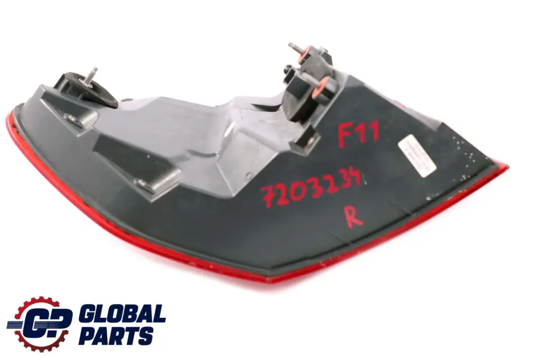 Lampa Tylna Zewnętrzna Prawa Prawy Tył do BMW F11 o numerze 7203234 BMW F11 Lampa Tylna Zewnętrzna Prawa Prawy Tył - SKU 7203234 - Numer Części 7203234