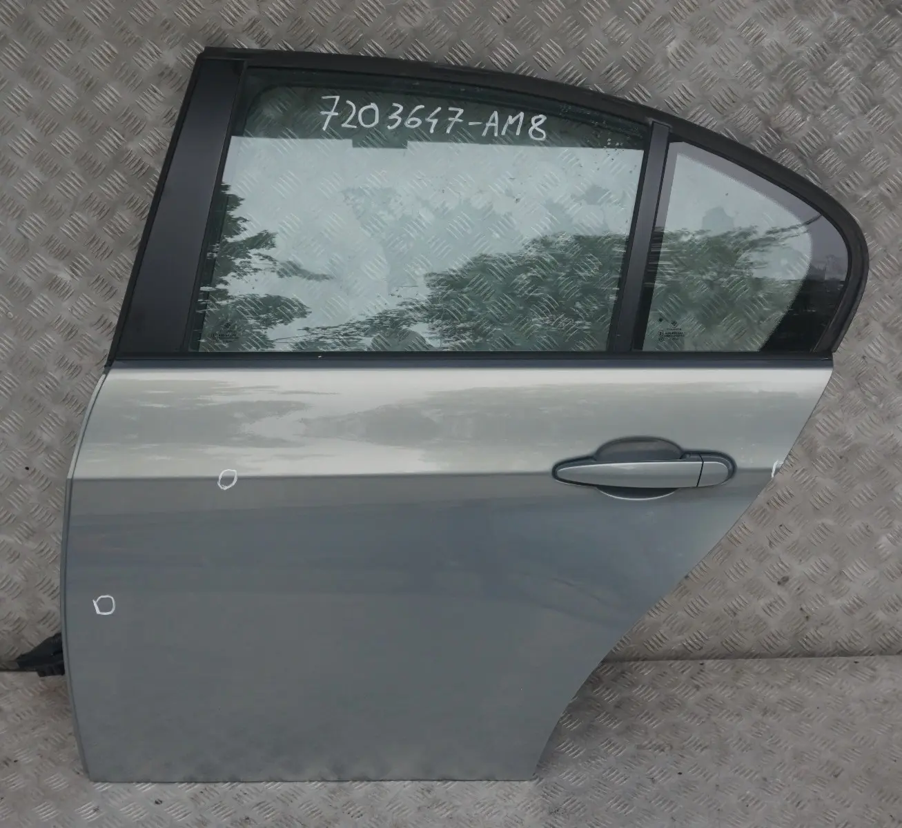 BMW 3 E90 LCI 7 Fahrerseite Tür hinten links Arktis Metallic A34