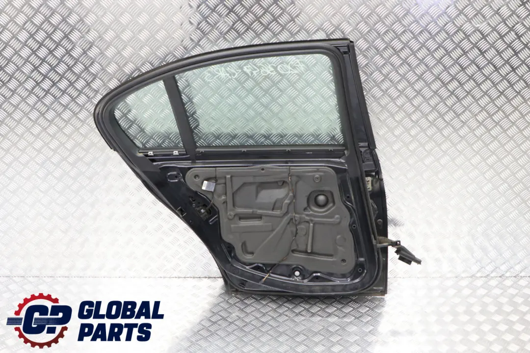 BMW E90 Puerta Trasera Izquierda Carbonschwarz Carbono Negro Metálico 416 - SKU 7203647-CAR3 - Número de pieza 7203647