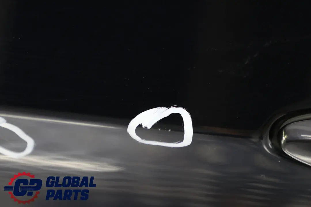 Porta Posteriore Sinistra Nero Carbone Nero Metallizzato - 416 per BMW E90 3 con numero di parte 7203647 BMW E90 3 Porta Posteriore Sinistra Nero Carbone Nero Metallizzato - 416 - SKU 7203647-CAR3 - Numero di parte 7203647