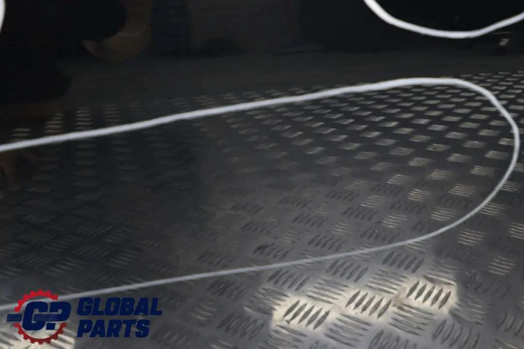 *BMW 3 er E90 3 Tür Hinten Links Carbonschwarz Schwarz Metallic - 416 für mit Teilenummer 7203647 *BMW 3 er E90 3 Tür Hinten Links Carbonschwarz Schwarz Metallic - 416 - SKU 7203647-CAR3 - Teilenummer 7203647