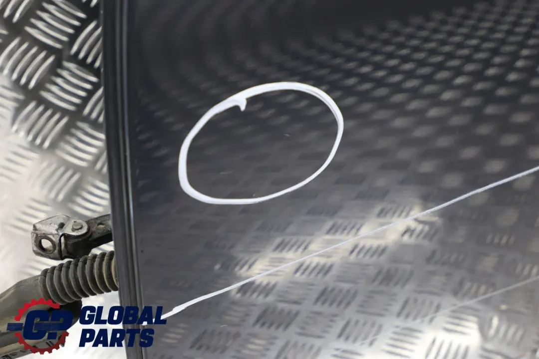 Drzwi lewe tylne lewy tył carbonschwarz do BMW 3 E90 o numerze 7203647 BMW 3 E90 Drzwi lewe tylne lewy tył carbonschwarz - SKU 7203647-CAR3 - Numer Części 7203647