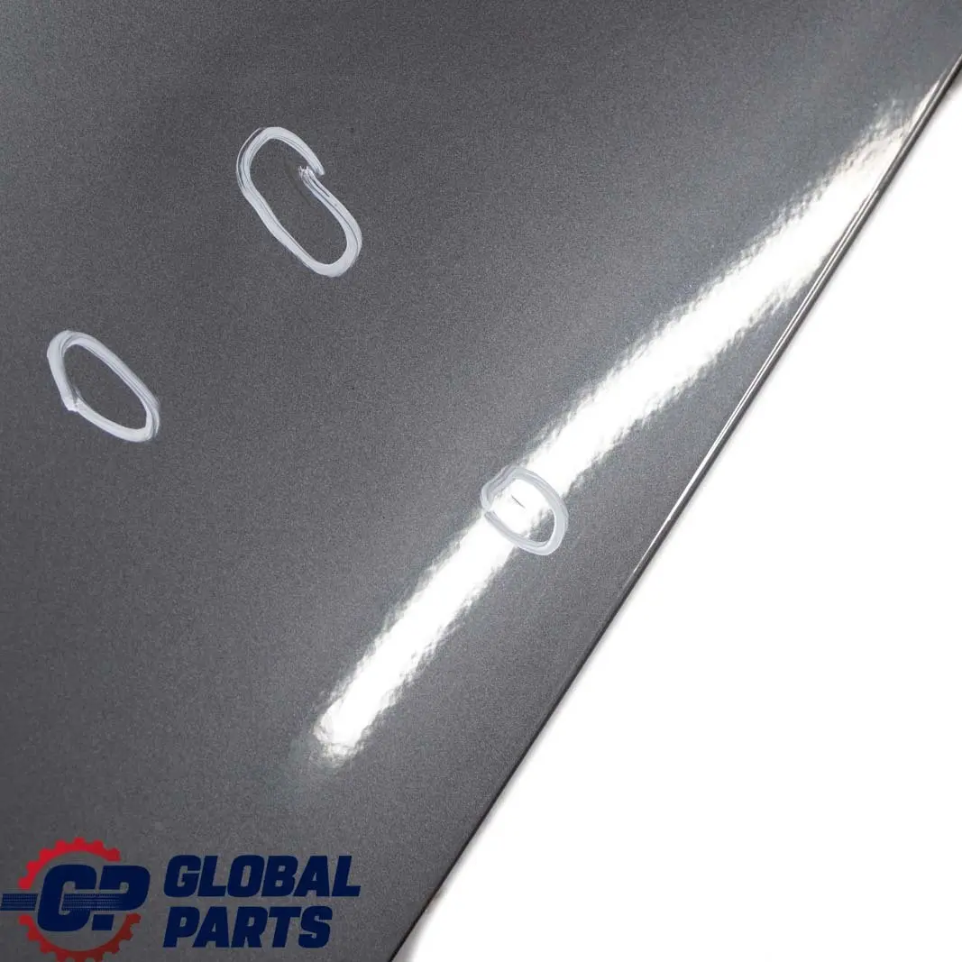 Porta Posteriore Sinistra Grafite Brillante Metallizzato A22 per BMW E90 con numero di parte 7203647 BMW E90 Porta Posteriore Sinistra Grafite Brillante Metallizzato A22 - SKU 7203647-SG3 - Numero di parte 7203647