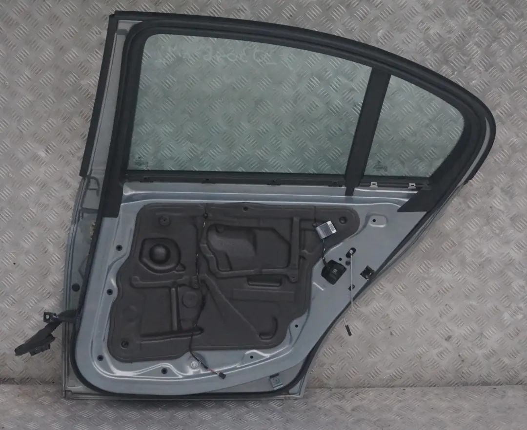 Door Rear Right O/S Arktis Metallic - A34 to BMW 3 SERIES 2 E90 E90N LCi with Part number 7203648 BMW 3 SERIES 2 E90 E90N LCi Door Rear Right O/S Arktis Metallic - A34 - SKU 7203648-AM2 - Part number 7203648