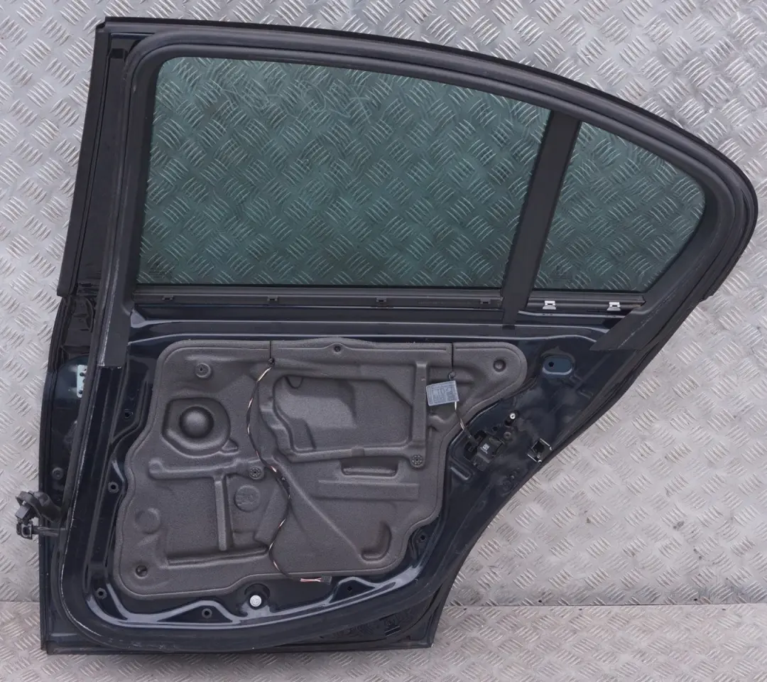 Door Rear Right O/S Carbonschwarz Carbon Black to BMW 3 SERIES E90 E90N LCi with Part number 7203648 BMW 3 SERIES E90 E90N LCi Door Rear Right O/S Carbonschwarz Carbon Black - SKU 7203648-CAR - Part number 7203648