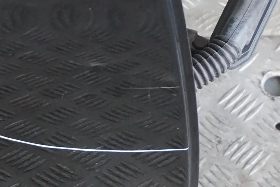 BMW 3 E90 Drzwi prawe tylne schwarz II 668 - SKU 7203648-SCH8 - Numer Części 7203648