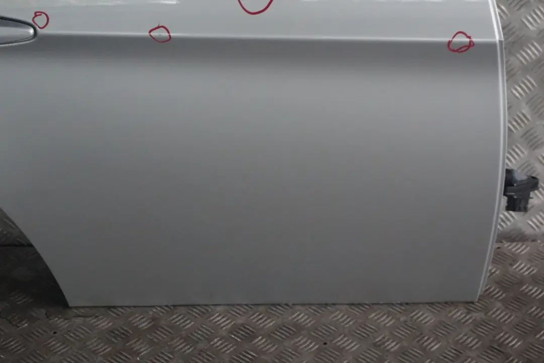 Drzwi prawe tylne tył titansilber 354 do BMW 3 E90 o numerze 7203648 BMW 3 E90 Drzwi prawe tylne tył titansilber 354 - SKU 7203648-TS25 - Numer Części 7203648