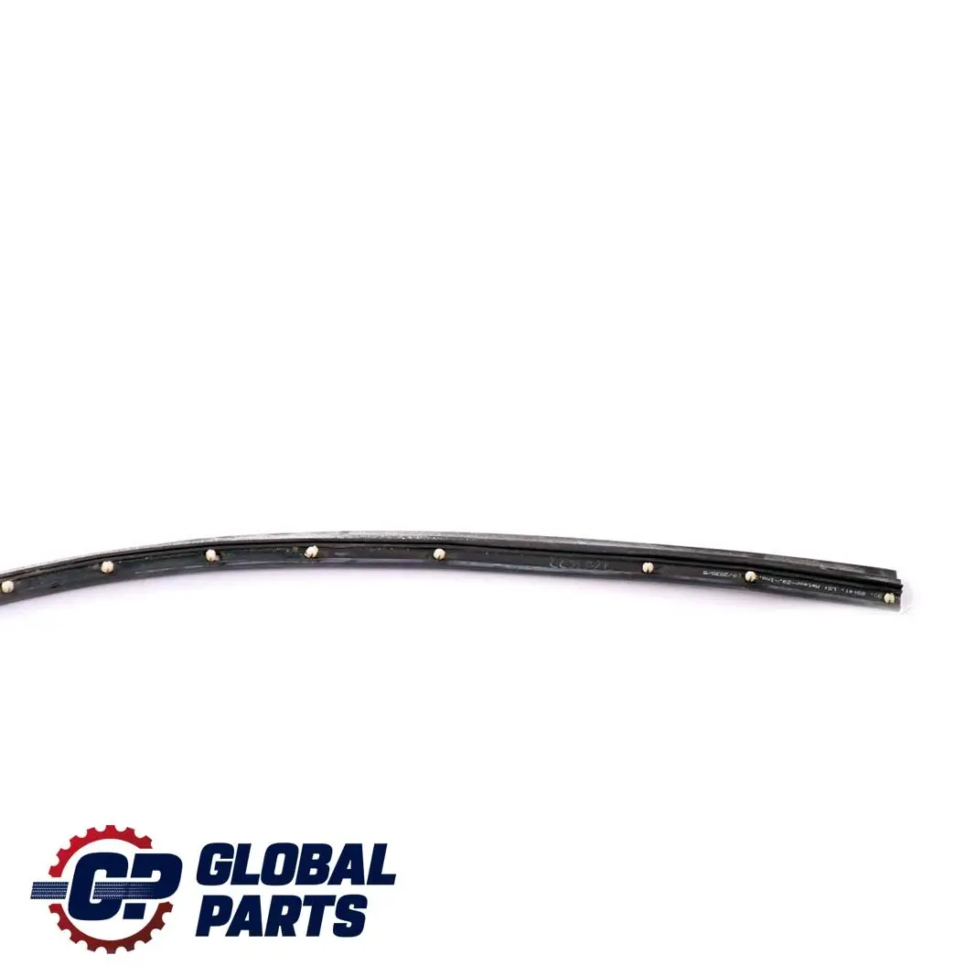 Uszczelka drzwi prawa prawy dół do BMW E89 Z4 o numerze 7203672 BMW E89 Z4 Uszczelka drzwi prawa prawy dół - SKU 7203672 - Numer Części 7203672