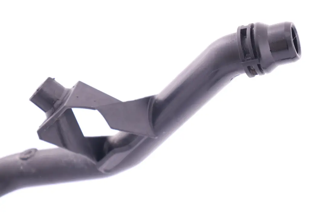 Tubo De plastico De llenado De combustible Diesel para BMW E81 E87 E87N LCI con número de pieza 16117203749 BMW E81 E87 E87N LCI Tubo De plastico De llenado De combustible Diesel - SKU 7203749 - Número de pieza 16117203749