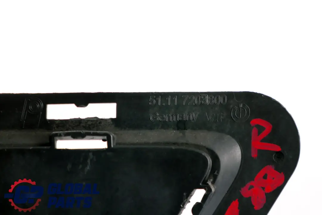 Kratka Zderzaka Prawa Prawy Przód Przednia do BMW Z4 E89 o numerze 7203800 BMW Z4 E89 Kratka Zderzaka Prawa Prawy Przód Przednia - SKU 7203800 - Numer Części 7203800