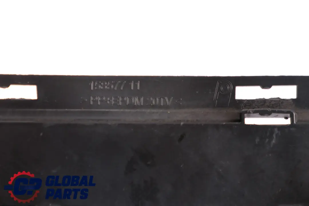 Pannello Di Copertura Griglia Chiusa Destro per BMW Z4 E89 con numero di parte 7203800 BMW Z4 E89 Pannello Di Copertura Griglia Chiusa Destro - SKU 7203800 - Numero di parte 7203800