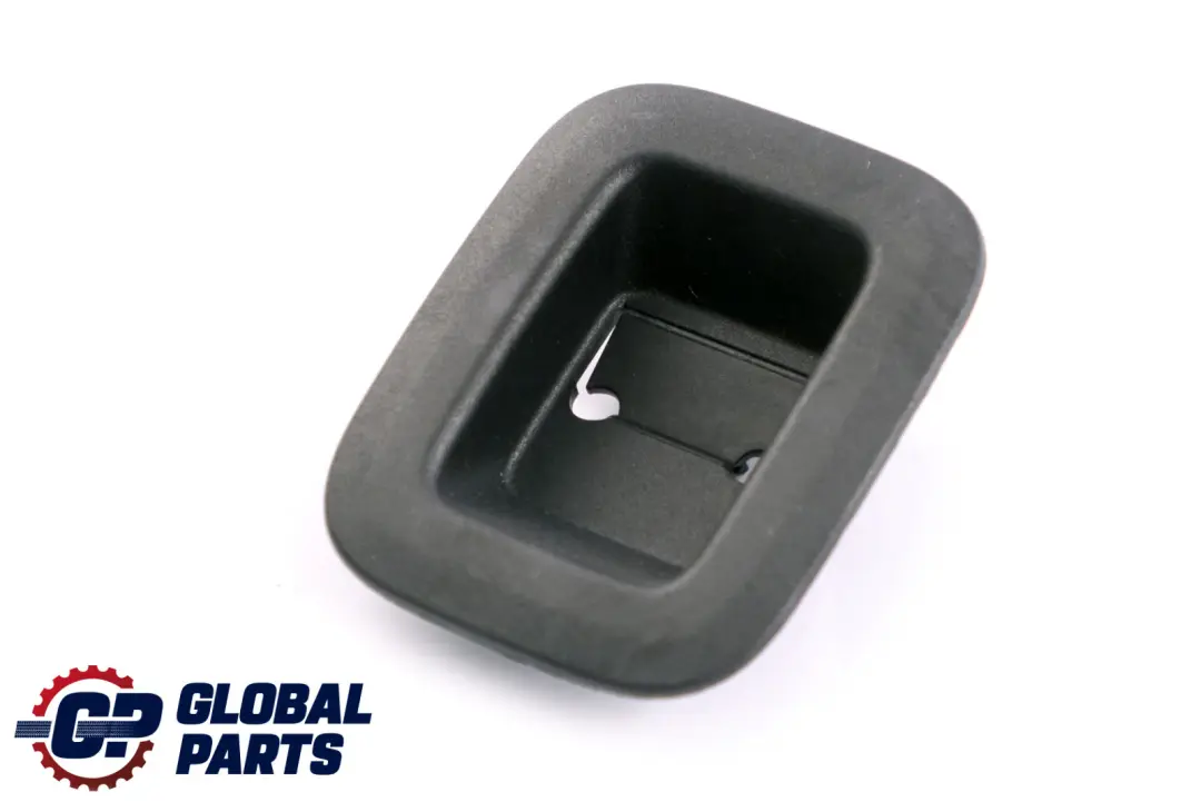 Original Z4 Reihe E89 Abdeckung unten 5146 für BMW mit Teilenummer 7203863 BMW Original Z4 Reihe E89 Abdeckung unten 5146 - SKU 7203863 - Teilenummer 7203863