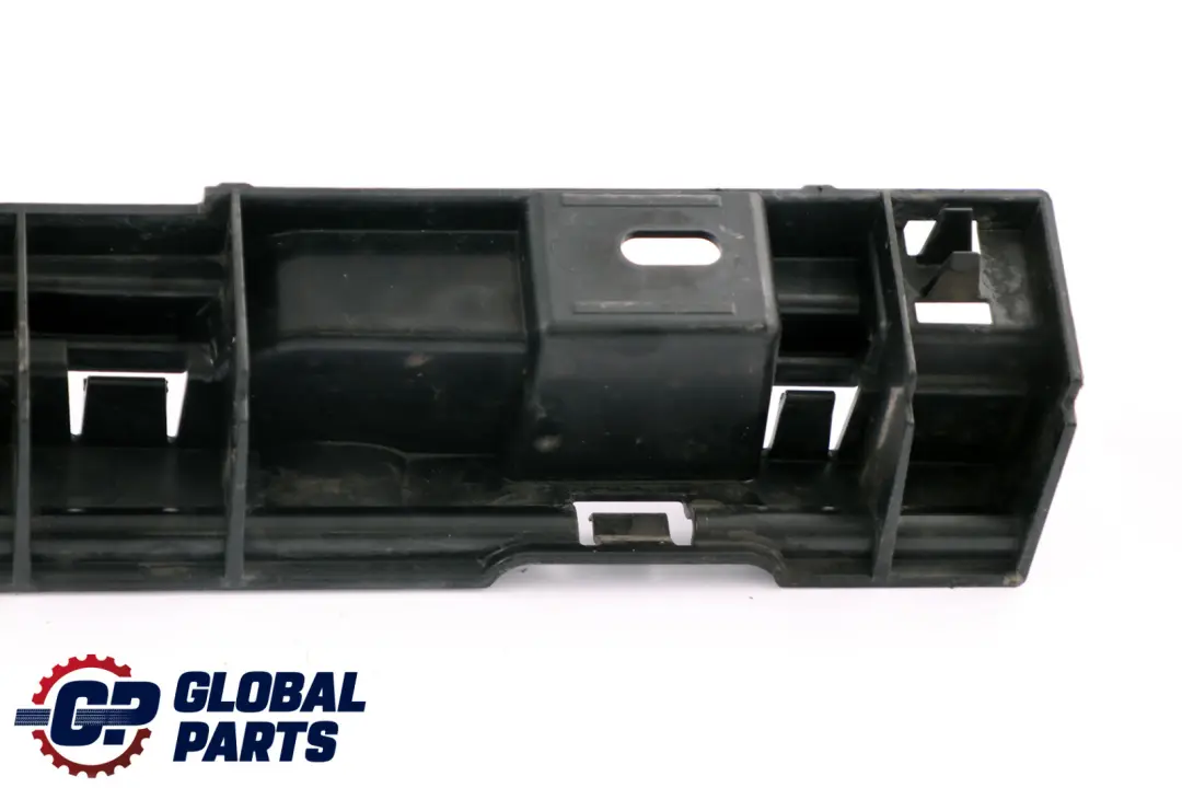 Haltestreifen Schwellerhalterung Links N/S für BMW F10 F11 LCI mit Teilenummer 7204021 BMW F10 F11 LCI Haltestreifen Schwellerhalterung Links N/S - SKU 7204021 - Teilenummer 7204021