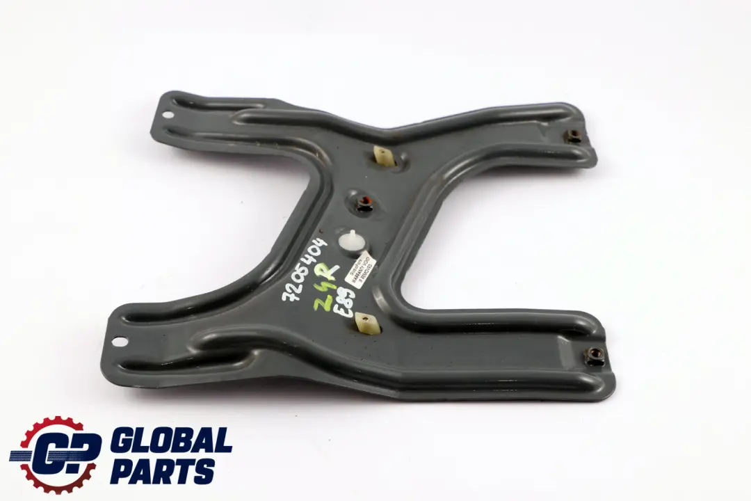 Bracket Door Inner Panel Right O/S to BMW Z4 Series E89 Roadster Cabrio with Part number 7205404 BMW Z4 Series E89 Roadster Cabrio Bracket Door Inner Panel Right O/S - SKU 7205404 - Part number 7205404