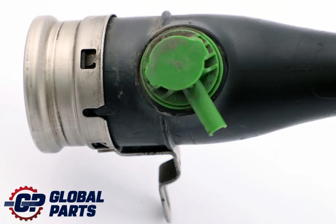 BMW F10 Tuyau de remplissage de carburant en plastique - SKU 7205700 - Numéro de pièce 7205700
