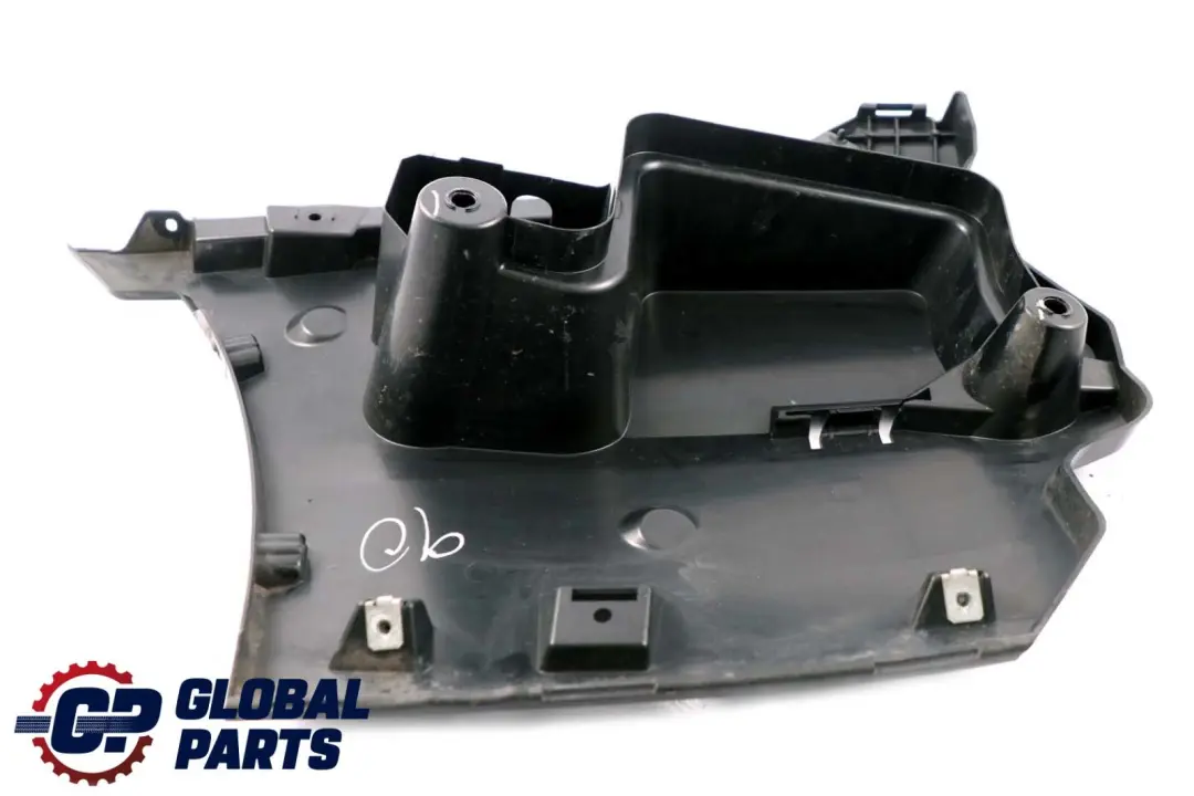 Guide de montage du pare chocs arrière côté droit pour BMW F11 à propos du numéro de pièce 7207112 BMW F11 Guide de montage du pare chocs arrière côté droit - SKU 7207112 - Numéro de pièce 7207112