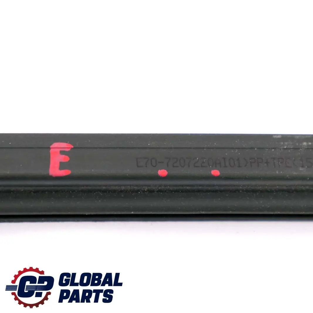 Puerta Trasera Derecha Burlete Interior Embellecedor para BMW E70 con número de pieza 7207220 BMW E70 Puerta Trasera Derecha Burlete Interior Embellecedor - SKU 7207220 - Número de pieza 7207220