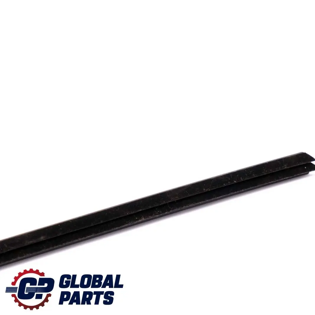 Puerta Trasera Derecha Burlete Interior Embellecedor para BMW E70 con número de pieza 7207220 BMW E70 Puerta Trasera Derecha Burlete Interior Embellecedor - SKU 7207220 - Número de pieza 7207220