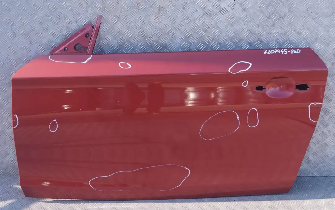 Fahrerseite Tür vorne links Sedonarot Rot Metallic - A79 für BMW 1 er E81 E82 E88 mit Teilenummer 7207445 BMW 1 er E81 E82 E88 Fahrerseite Tür vorne links Sedonarot Rot Metallic - A79 - SKU 7207445-SED - Teilenummer 7207445