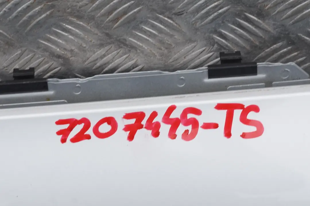 Door Front Left N/S Titansilber Titan Silver Metallic to BMW 1 SERIES E81 E82 E88 with Part number 7207445 BMW 1 SERIES E81 E82 E88 Door Front Left N/S Titansilber Titan Silver Metallic - SKU 7207445-TS - Part number 7207445