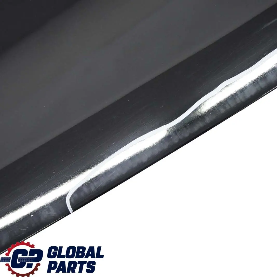 Porta Anteriore Destra Nero 2 - 668 per BMW E81 E82 E88 con numero di parte 7207446 BMW E81 E82 E88 Porta Anteriore Destra Nero 2 - 668 - SKU 7207446-SCH - Numero di parte 7207446