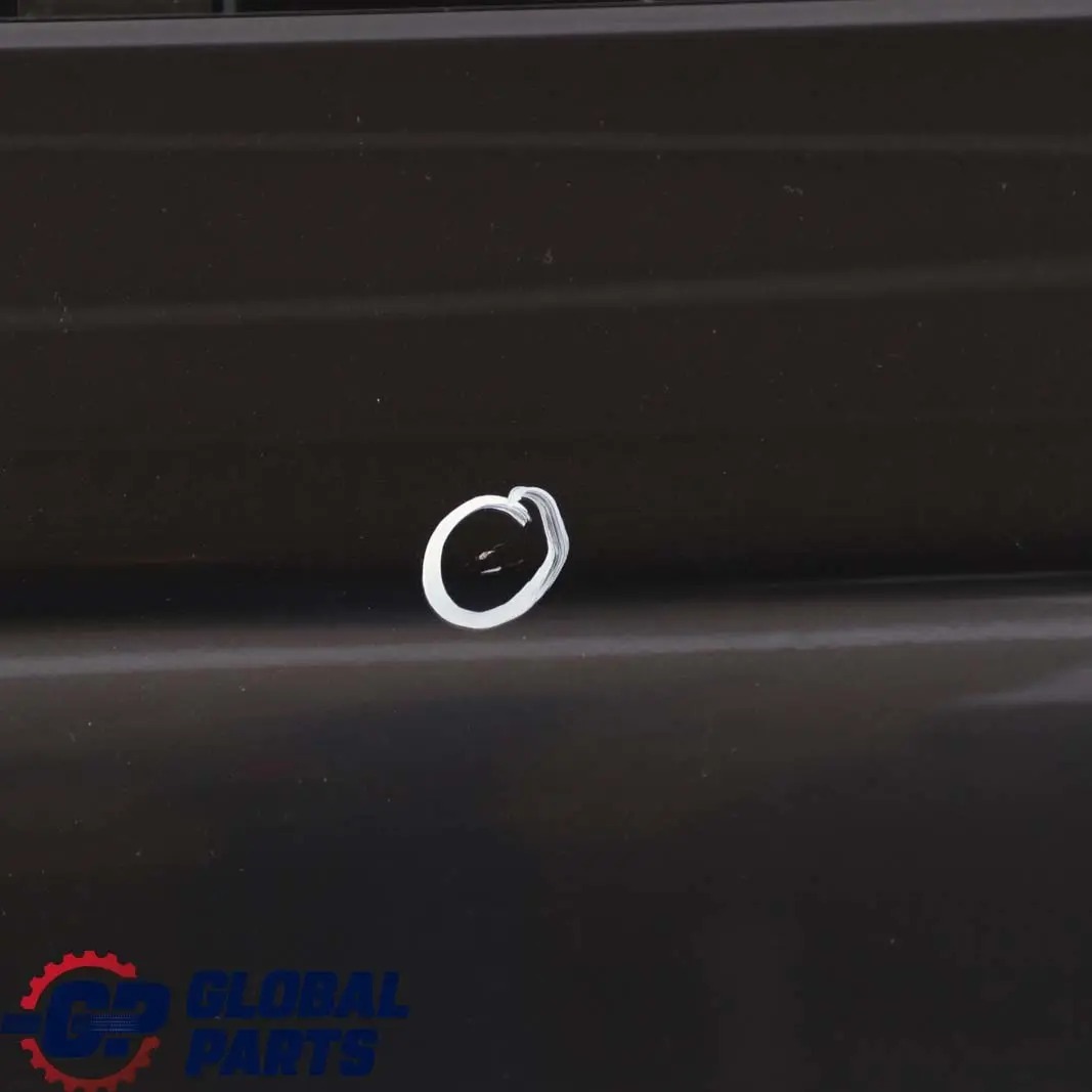 Tür Vorne Rechts Sparkling Graphite Metallic - A22 für BMW 1 er E81 E82 E88 mit Teilenummer 7207446 BMW 1 er E81 E82 E88 Tür Vorne Rechts Sparkling Graphite Metallic - A22 - SKU 7207446-SG - Teilenummer 7207446