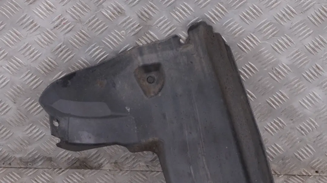 Front Left Wheel N/S Arch Housing Trim Splash Guard to BMW 1 Series E82 Coupe with Part number 7207649 BMW 1 Series E82 Coupe Front Left Wheel N/S Arch Housing Trim Splash Guard - SKU 7207649 - Part number 7207649