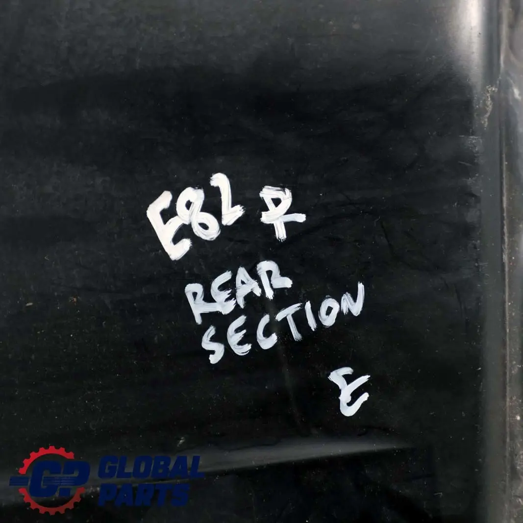 Nadkole Prawe Przednie Przód Tylna Część do BMW E82 o numerze 7207650 BMW E82 Nadkole Prawe Przednie Przód Tylna Część - SKU 7207650-1 - Numer Części 7207650